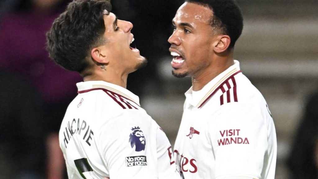gabriel-magalhaes-vai-do-inferno-ao-ceu-em-vitoria-do-arsenal