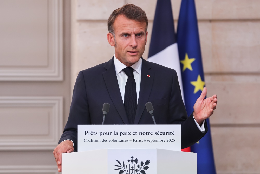 franca-confirma-ter-atacado-a-siria-junto-com-o-reino-unido