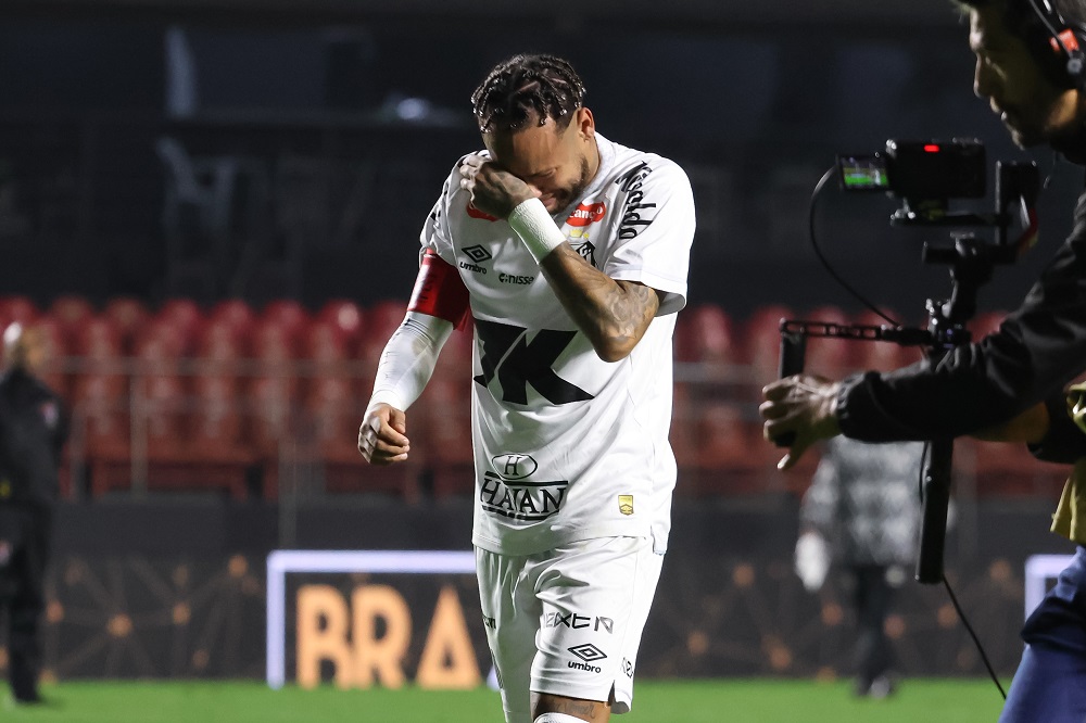 pai-de-neymar-revela-que-atacante-pensou-em-se-aposentar