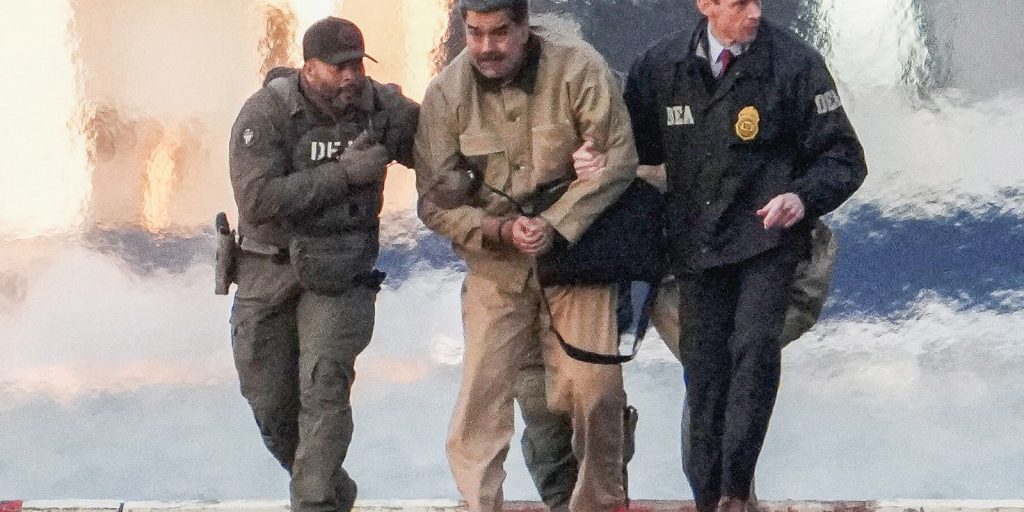 apos-sequestro,-maduro-e-esposa-sao-levados-para-corte-em-nova-york