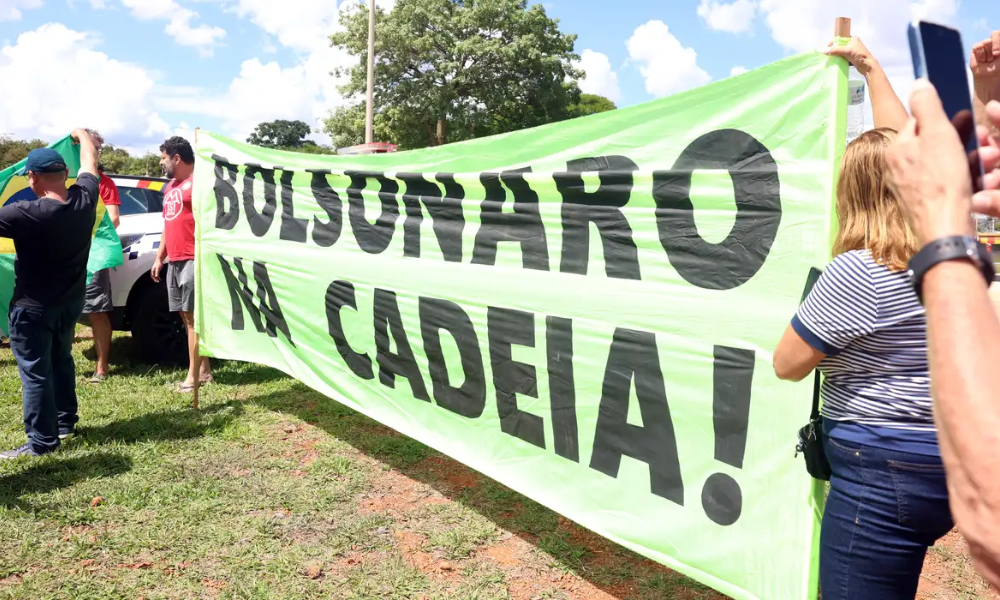 8-de-janeiro:-lembre-como-a-imprensa-estrangeira-repercutiu-condenacoes-do-stf