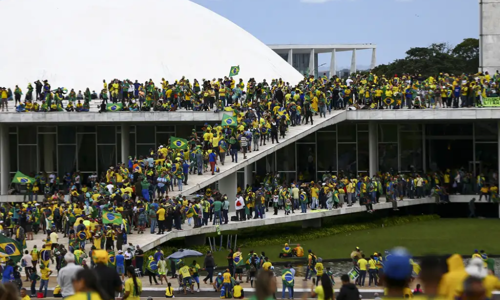 protesto,-invasoes-e-prisoes:-o-passo-a-passo-do-8-de-janeiro
