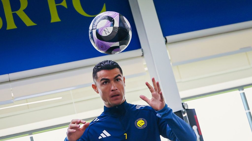 faltam-43!-cr7-entra-em-campo-de-olho-nos-1000-gols.-veja-numeros