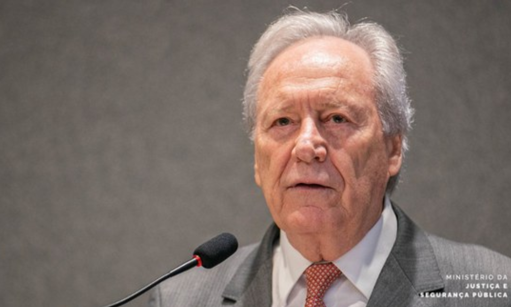 lewandowski-entrega-carta-de-demissao-a-lula-e-deixara-o-ministerio-da-justica