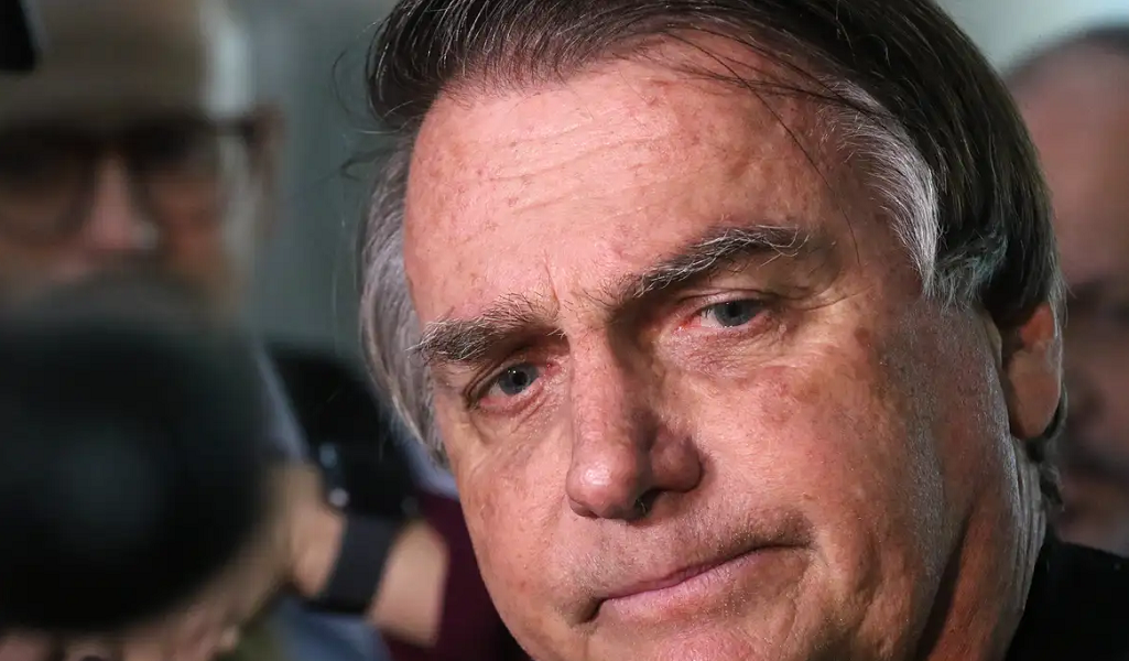 bolsonaro-pede-a-moraes-para-reduzir-pena-lendo-livros