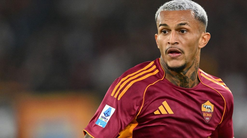 ex-flamengo,-wesley-impressiona-gigantes-ingleses