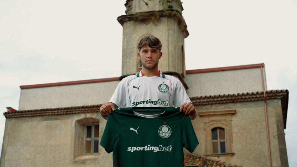 palmeiras-e-puma-lancam-uniformes-da-temporada-2026;-veja-fotos