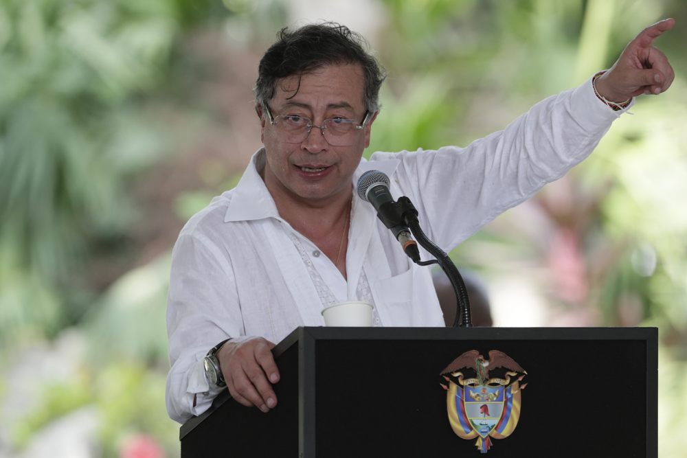 petro-propoe-confederacao-latino-americana:-‘grande-colombia’