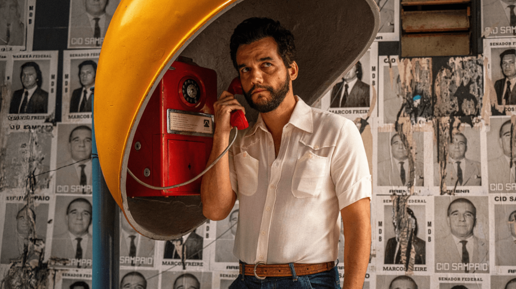 wagner-moura-vence-como-melhor-ator-no-globo-de-ouro