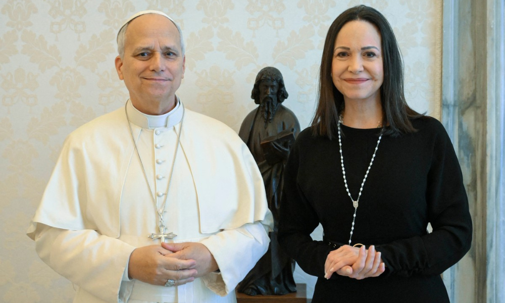 papa-leao-xiv-recebe-a-lider-opositora-da-venezuela-maria-corina-machado-no-vaticano