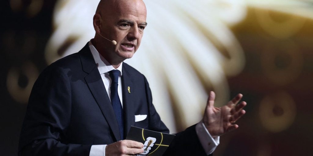 presidente-da-fifa:-importante-nos-eventos-de-futebol-e-unir-o-mundo