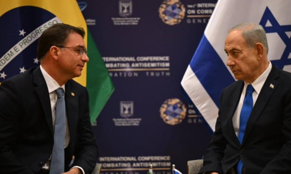 flavio-bolsonaro-publica-fotos-com-netanyahu-e-eduardo-em-israel