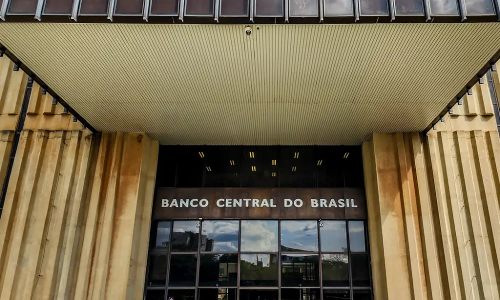 entidades-financeiras-alertam-para-golpes-em-ressarcimentos-do-master
