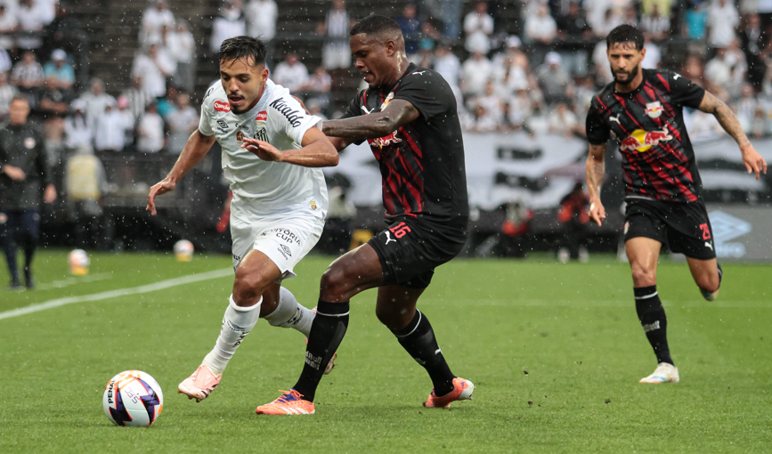 santos-e-bragantino-empatam-sem-gols-em-jogo-burocratico-em-itaquera