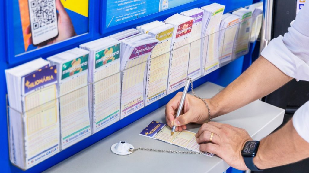 +milionaria-acumula-e-premio-chega-a-r$-18,5-milhoes