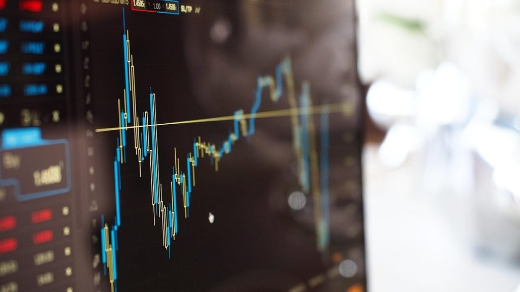 ibovespa-renova-recorde-com-quase-172-mil-pontos;-dolar-cai