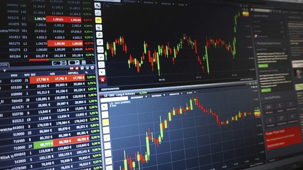 ibovespa-fecha-acima-de-166-mil-pontos-pela-1a-vez-na-historia