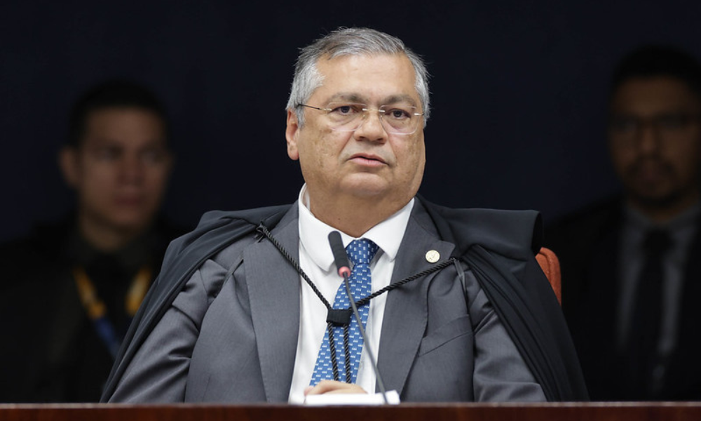 dino-rejeita-acao-e-mantem-renovacao-automatica-da-cnh