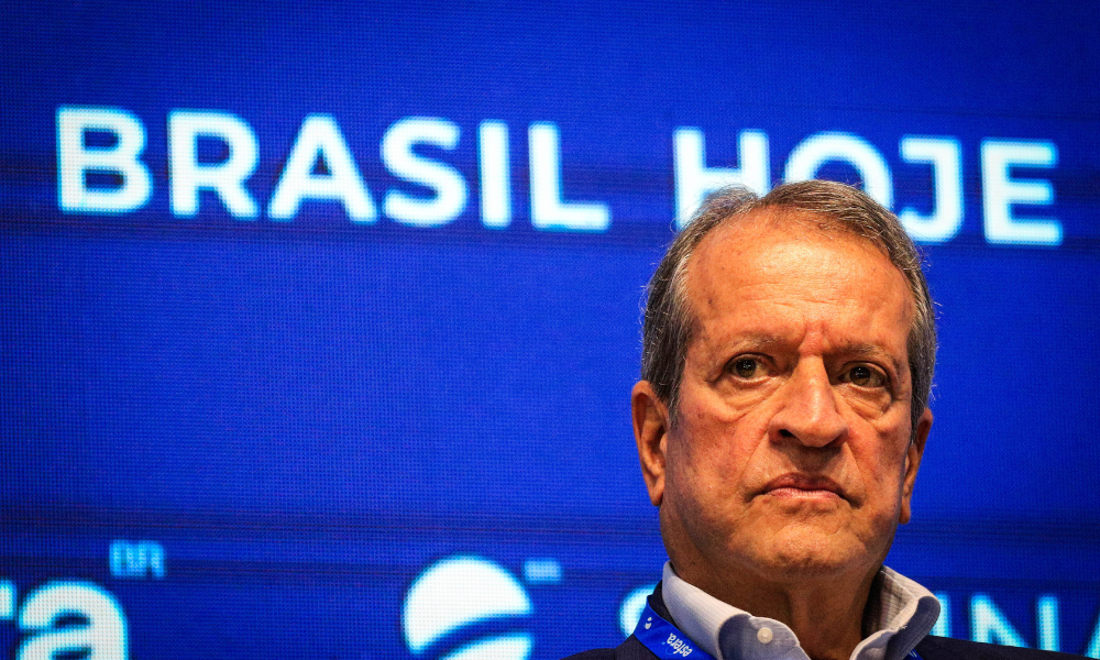 nem-caiado,-nem-ratinho-jr,-valdemar-quer-disputa-entre-flavio-bolsonaro-e-lula-nas-eleicoes-2026