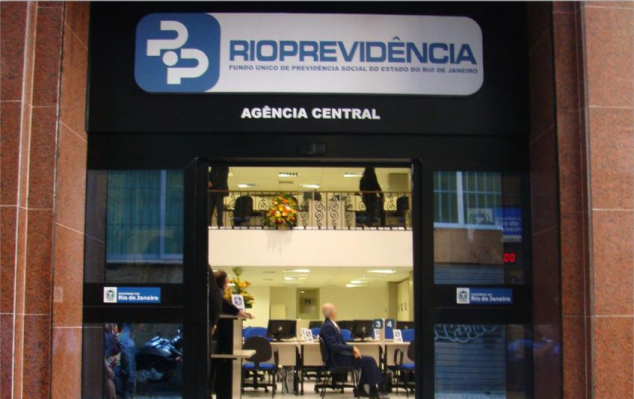 claudio-castro-demite-presidente-do-rioprevidencia-apos-operacao-da-pf