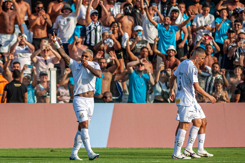 campeonato-brasileiro:-saiba-onde-assistir-ao-jogo-entre-chapecoense-x-santos