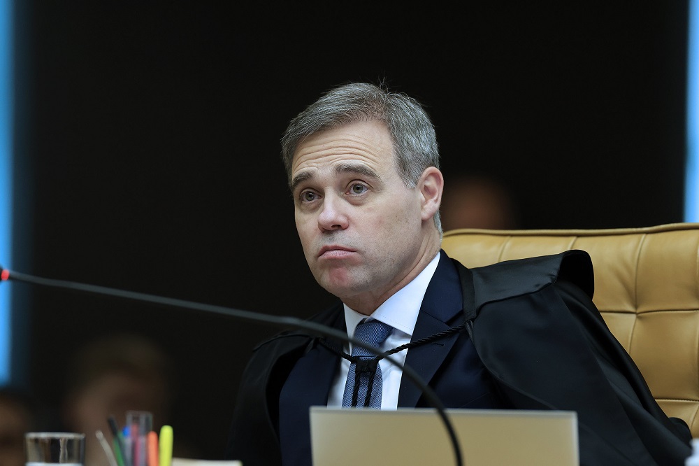 mendonca-decide-que-vorcaro-nao-e-obrigado-a-comparecer-a-depoimentos