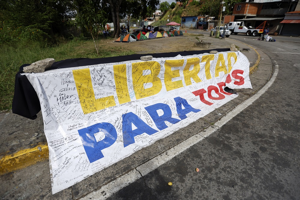 familiares-de-presos-na-venezuela-aguardam-libertacoes-sob-anistia