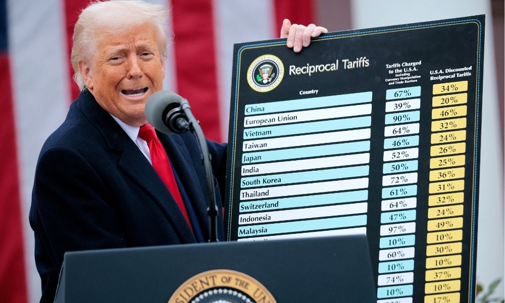 apesar-do-tarifaco-de-trump,-deficit-comercial-dos-eua-atinge-novo-recorde-em-2025