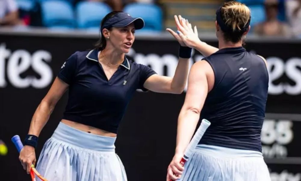 luisa-stefani-vai-a-final-nas-duplas-do-wta-de-dubai