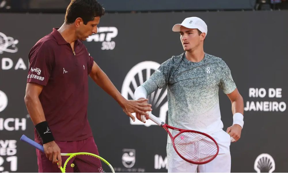joao-fonseca-e-marcelo-melo-vencem-na-estreia-das-duplas-no-rio-open