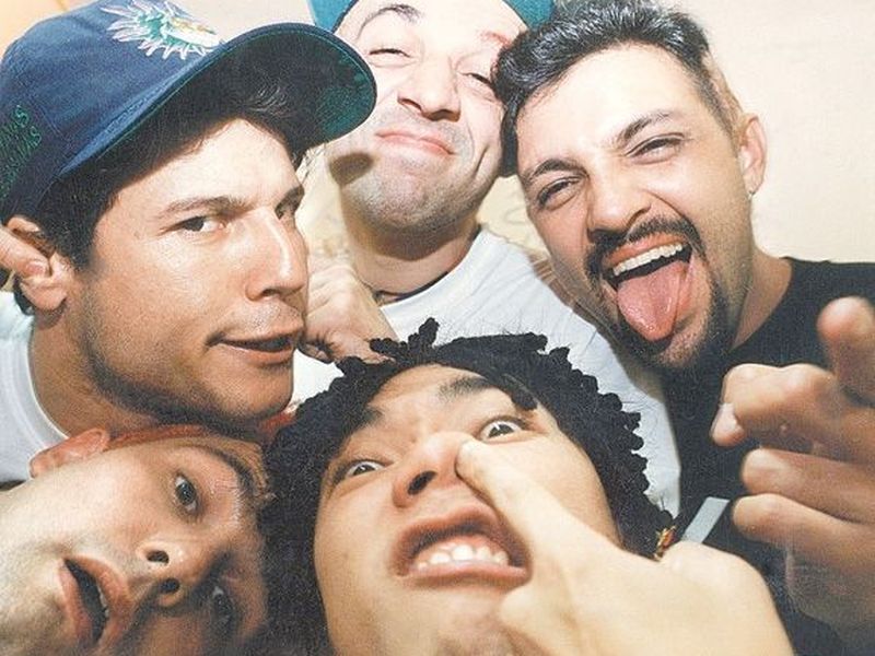 apos-quase-30-anos,-corpos-dos-mamonas-assassinas-serao-exumados-e-transformados-em-adubo