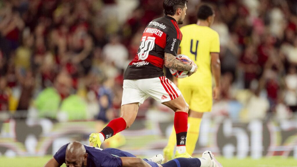 flamengo-vence-madureira-e-abre-vantagem-na-semi