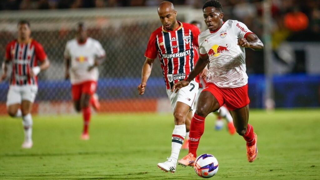 sao-paulo-vence-bragantino-fora-e-avanca-a-semifinal-do-paulistao