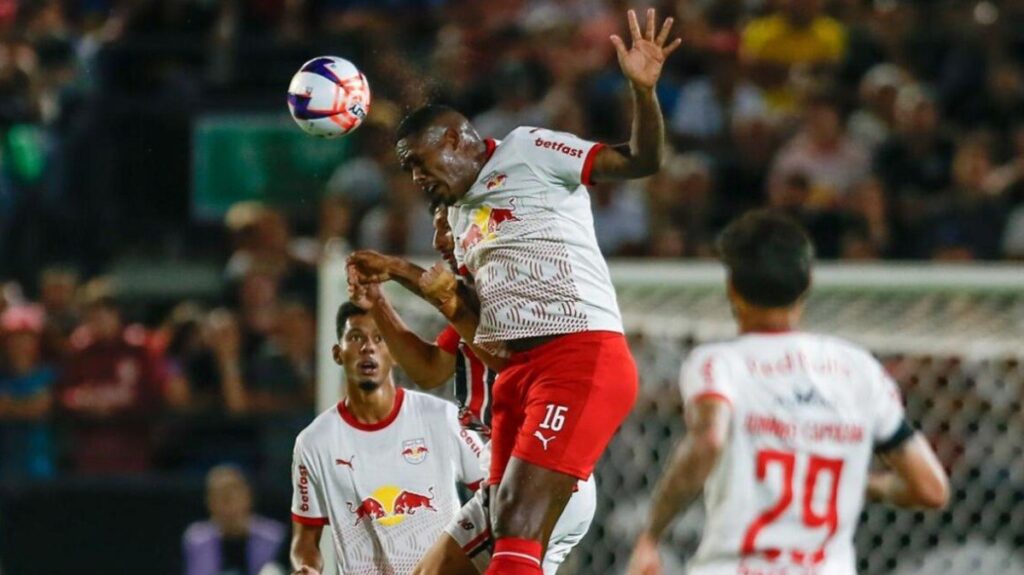 sao-paulo-vence-red-bull-bragantino-e-vai-a-semi-do-paulistao
