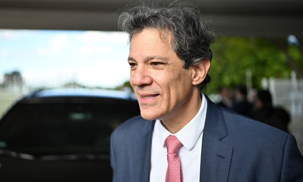reuniao-entre-lula-e-trump-pode-definir-permanencia-de-haddad