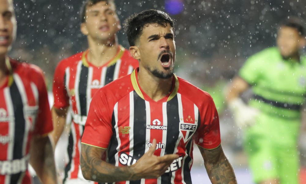 com-gol-de-penalti-de-cauly,-sao-paulo-vence-coritiba-pelo-brasileirao