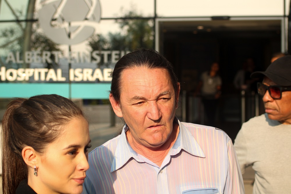 humorista-marquito-e-hospitalizado-as-pressas-apos-sofrer-indisposicao-e-cair-de-moto
