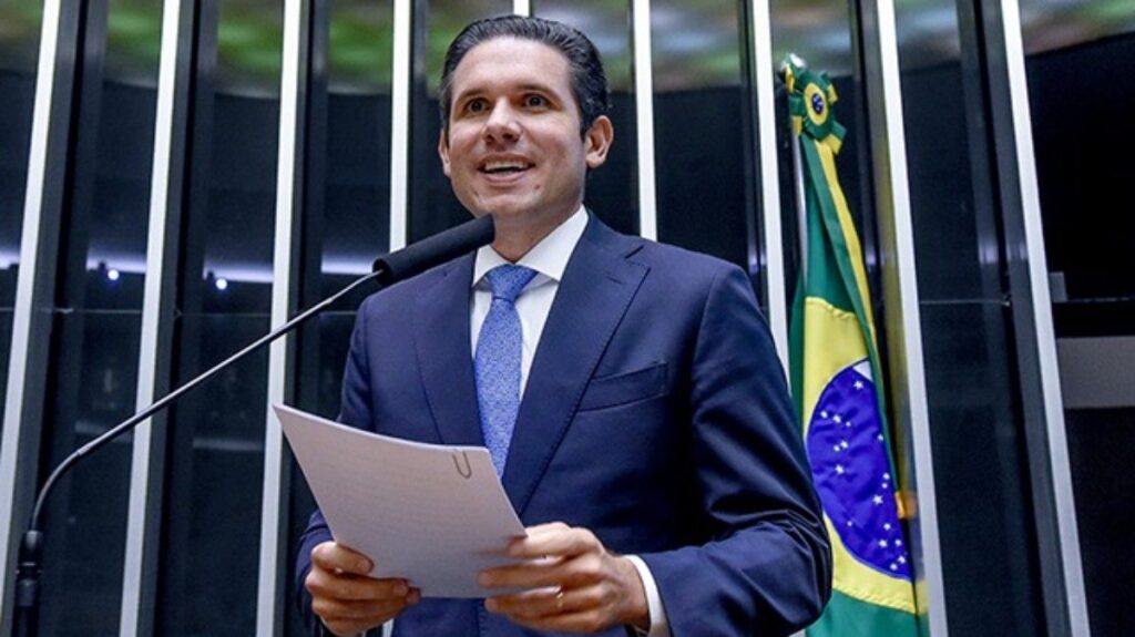 fim-da-escala-6×1-pode-ser-votado-em-maio,-diz-motta