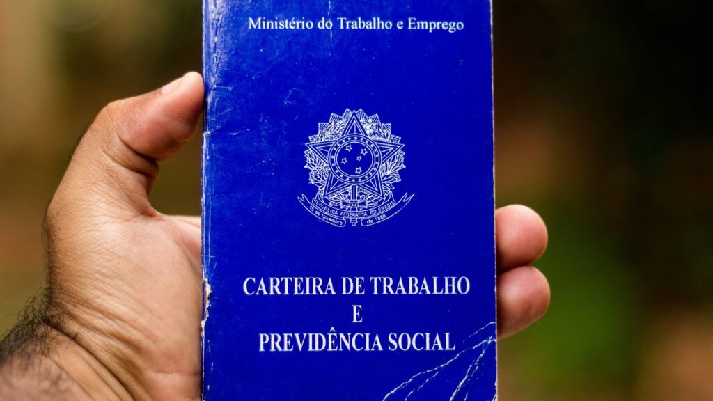 governo-do-rio-disponibiliza-mais-de-2,2-mil-vagas-de-emprego
