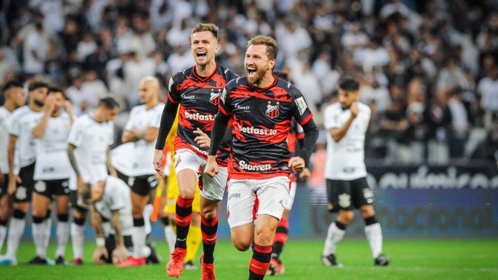 corinthians-ja-se-complicou-com-azaroes-do-interior;-relembre