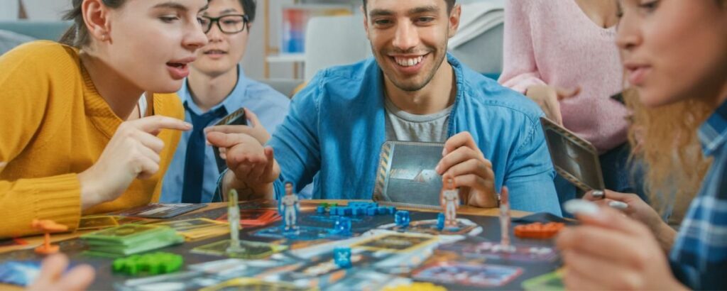 uno,-perfil-express-e-mais-jogos-de-cartas-e-tabuleiro-a-partir-de-r$8,91-na-amazon