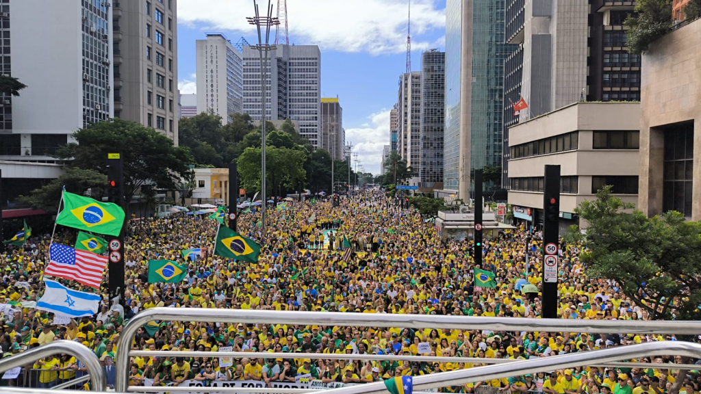 ‘acorda,-brasil’:-direita-faz-atos-a-favor-da-anistia;-lula-e-stf-sao-alvos