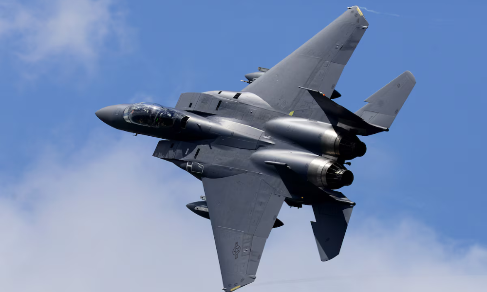 defesa-aerea-do-kuwait-derruba-por-engano-tres-cacas-americanos