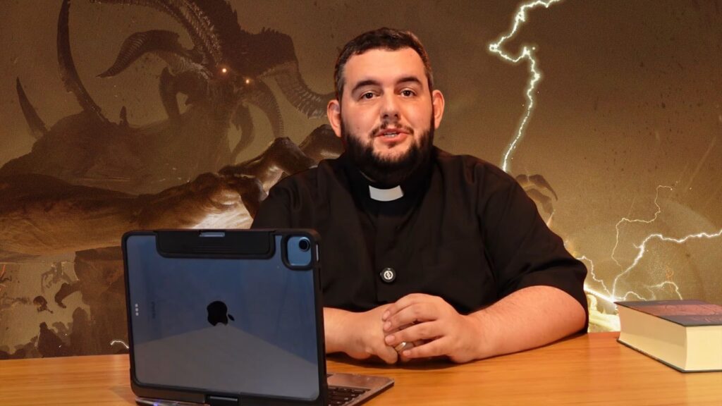 padre-fara-procissao-contra-demonio-de-diablo-iv-na-gamescom-latam