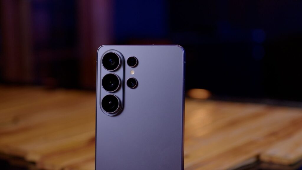 galaxy-s27-ultra-pode-ser-lancado-sem-camera-telefoto