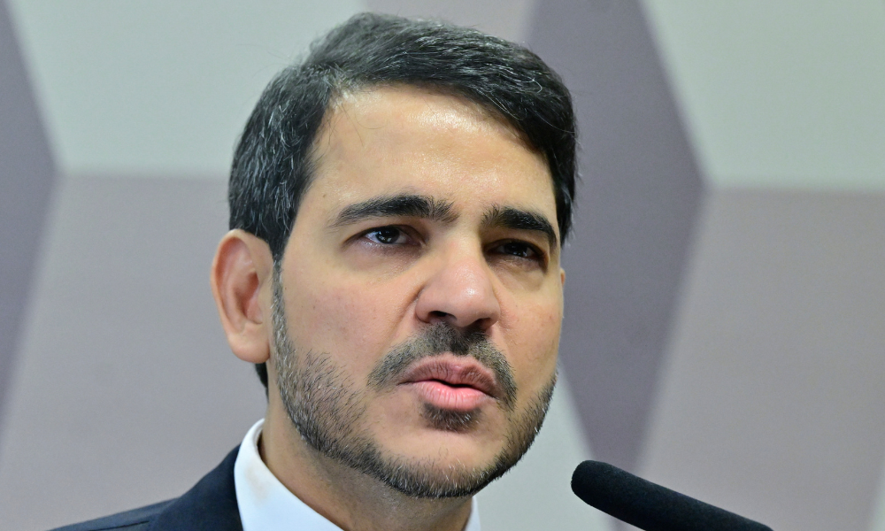 em-sabatina,-messias-diz-que-mendonca-e-um-dos-melhores-do-stf:-‘irmao-de-fe’
