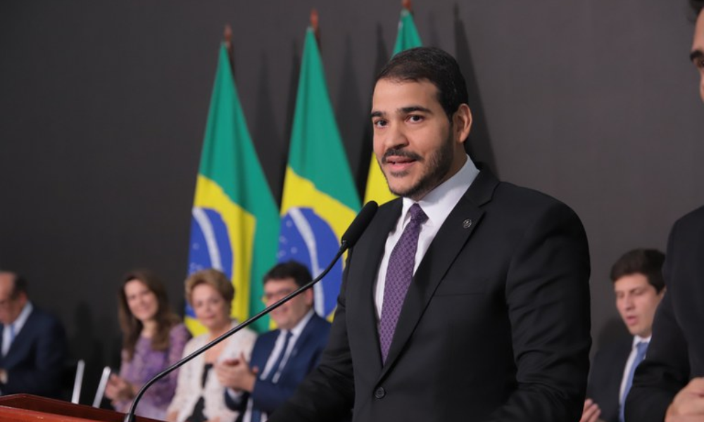 randolfe-rodrigues-estima-aprovacao-de-messias-ao-stf-com-ao-menos-45-votos