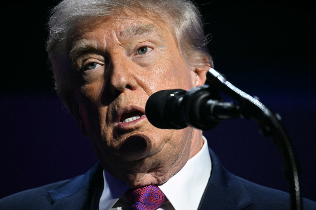 trump-diz-que-suspeito-de-disparos-em-jantar-escreveu-um-manifesto-tinha-odio-de-cristaos