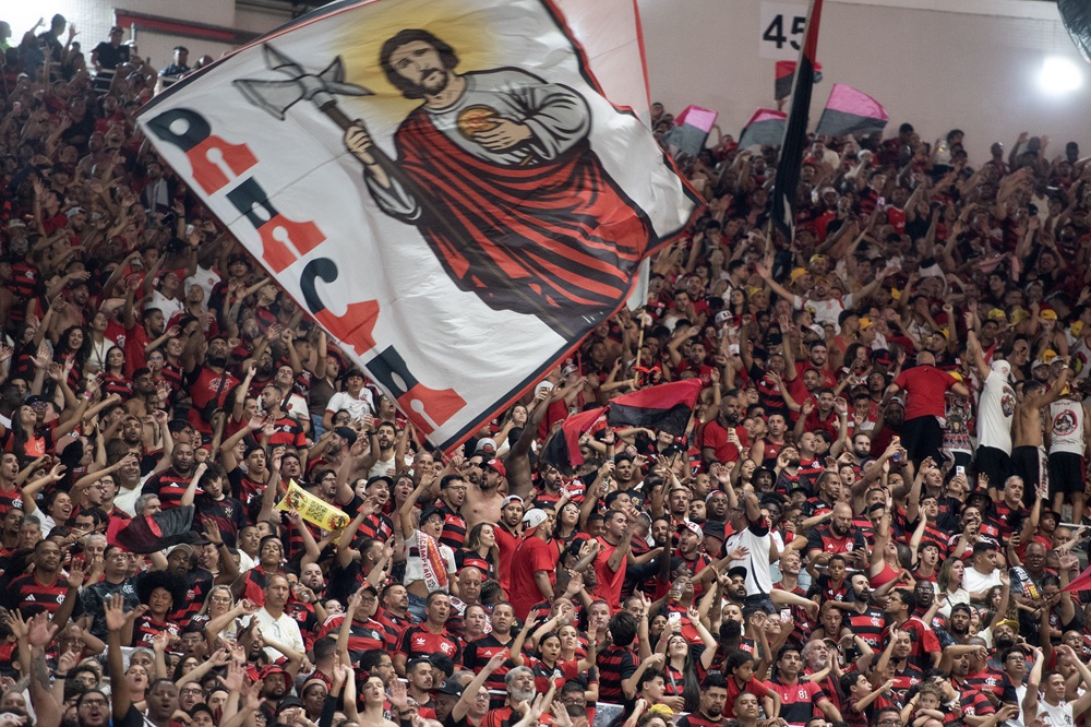 gol-no-fim,-radio-no-ouvido:-as-rodadas-que-pararam-o-brasil