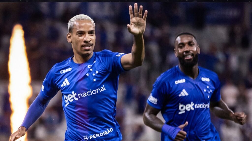 craque-do-cruzeiro-detona-boca-apos-vitoria-suada-na-libertadores